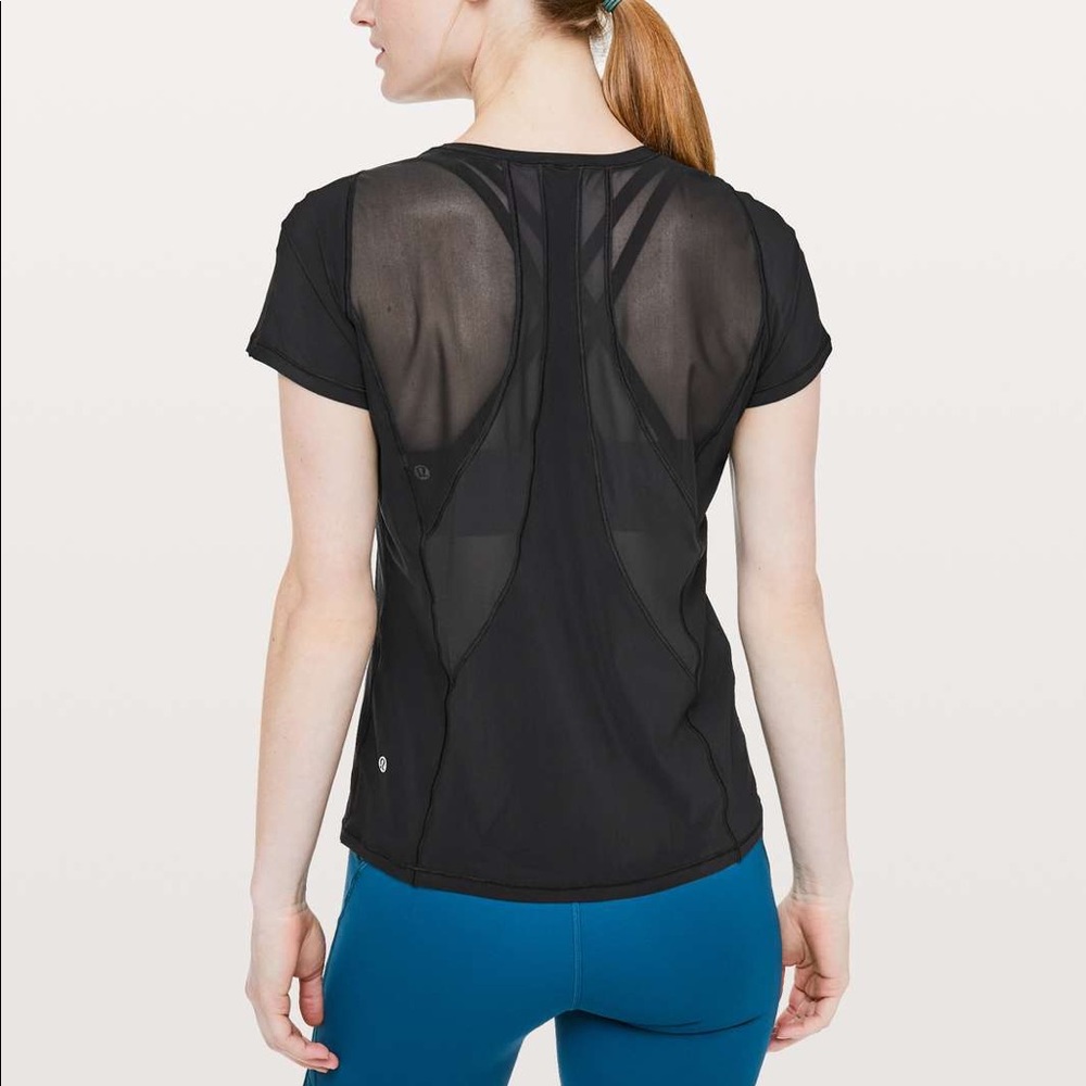 Black Lululemon Seek the Heat Tee